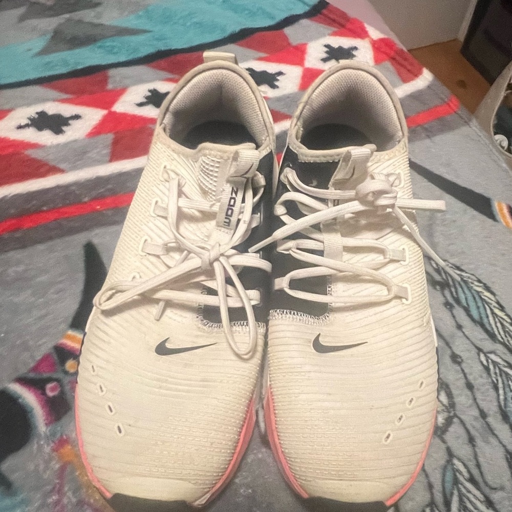 Women’s Nike shoes